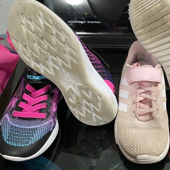 Girls sketchers 1.5 - Picture 2 of 2